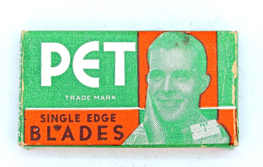 Vintage NOS PET Brand Single Edge Razor Blades